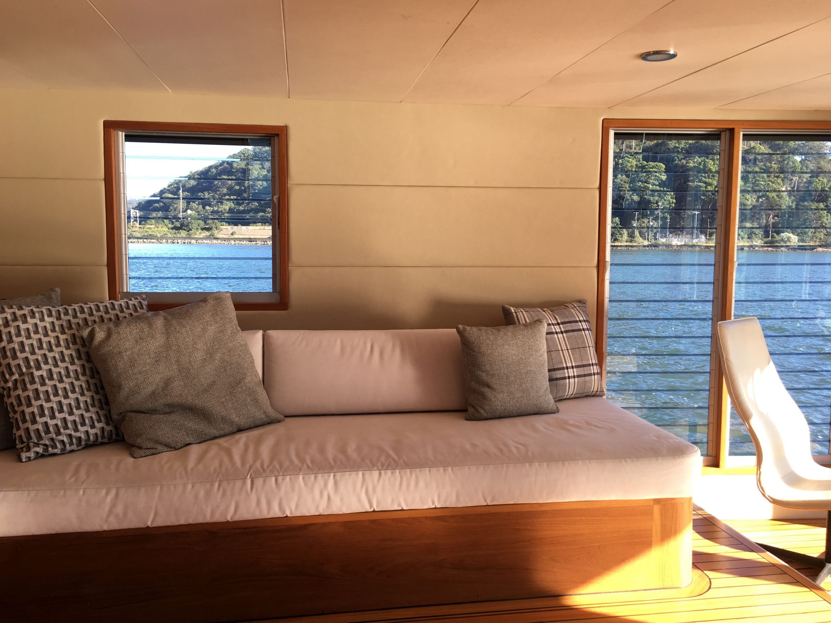 Hawkesbury cruising and accommodation Home 9